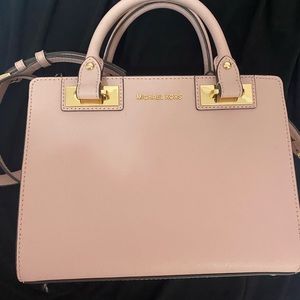 Michael kors satchael
